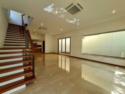 Lornie Road (D11), Terrace #453975401